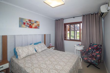 Casa à venda com 100m², 2 quartos e 2 vagas Casa à venda com 100m², 2 quartos e 2 vagasQuarto