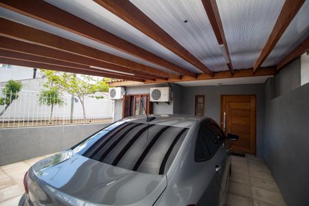 Casa à venda com 100m², 2 quartos e 2 vagas Casa à venda com 100m², 2 quartos e 2 vagasGaragem