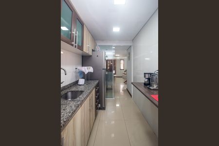 Casa à venda com 100m², 2 quartos e 2 vagas Casa à venda com 100m², 2 quartos e 2 vagasCozinha