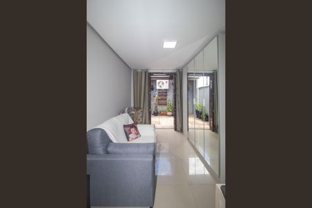 Casa à venda com 100m², 2 quartos e 2 vagas Casa à venda com 100m², 2 quartos e 2 vagasQuarto 2