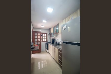 Casa à venda com 100m², 2 quartos e 2 vagas Casa à venda com 100m², 2 quartos e 2 vagasCozinha