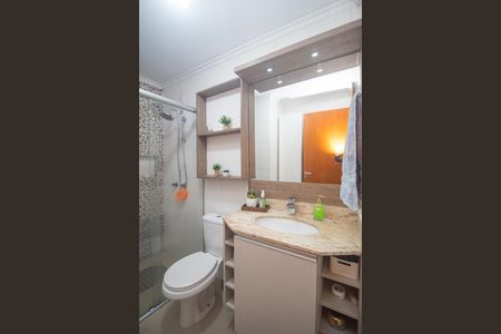 Casa à venda com 100m², 2 quartos e 2 vagas Casa à venda com 100m², 2 quartos e 2 vagasBanheiro