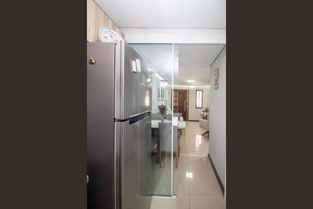 Casa à venda com 100m², 2 quartos e 2 vagas Casa à venda com 100m², 2 quartos e 2 vagasCozinha