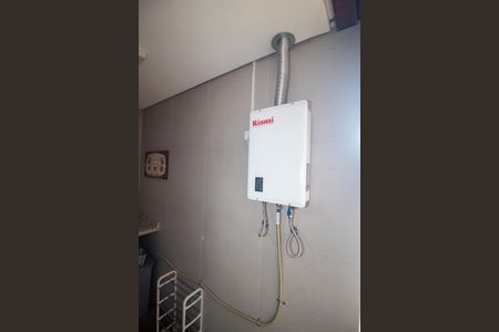 Casa à venda com 100m², 2 quartos e 2 vagas Casa à venda com 100m², 2 quartos e 2 vagasÁrea de Serviço