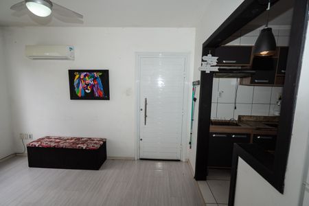 Sala de apartamento para alugar com 2 quartos, 59m² em Jardim Itu, Porto Alegre