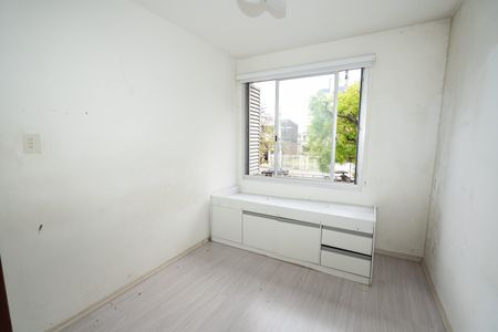 Quarto 2 de apartamento para alugar com 2 quartos, 59m² em Jardim Itu, Porto Alegre