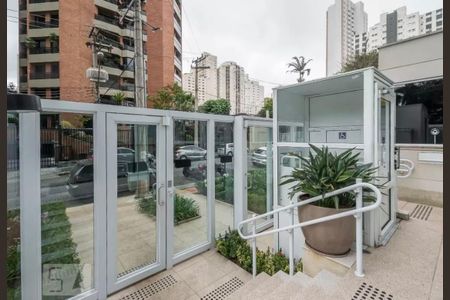 Apartamento para alugar com 40m², 1 quarto e 1 vagaEntrada