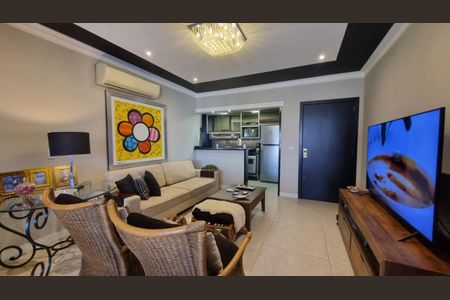 Apartamento à venda com 111m², 3 quartos e 2 vagasFoto 01