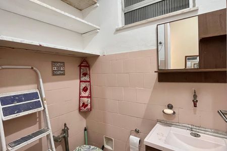 Banheiro de apartamento para alugar com 1 quarto, 26m² em Copacabana, Rio de Janeiro