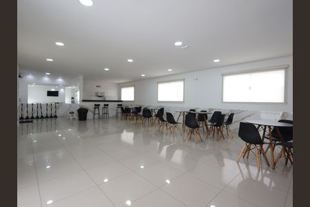 Apartamento para alugar com 43m², 2 quartos e sem vagaÁrea comum - Salão de festas