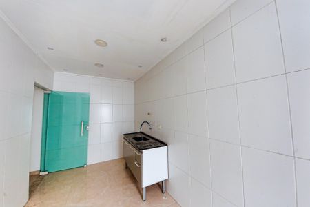 Sala/Cozinha de casa para alugar com 2 quartos, 60m² em Jardim Mimar, São Paulo