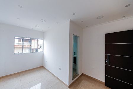 Suíte 1 de casa para alugar com 2 quartos, 60m² em Jardim Mimar, São Paulo