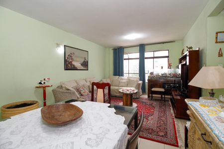 Apartamento à venda com 140m², 3 quartos e 1 vaga Apartamento à venda com 140m², 3 quartos e 1 vagaSala de Estar e Jantar