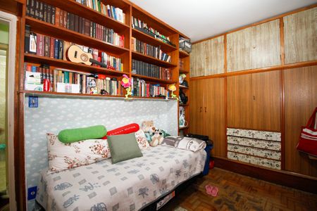 Apartamento à venda com 140m², 3 quartos e 1 vaga Apartamento à venda com 140m², 3 quartos e 1 vagaQuarto 1