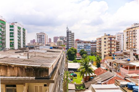 Apartamento à venda com 74m², 1 quarto e 1 vagaQuarto vista