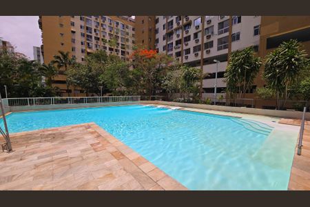 Apartamento à venda com 74m², 1 quarto e 1 vagaÁrea comum - Piscina