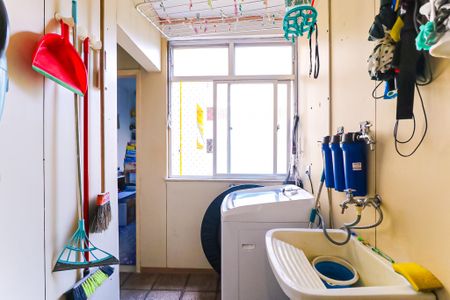 Apartamento à venda com 74m², 1 quarto e 1 vagaÁrea de Serviço