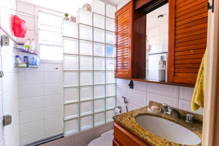 Apartamento à venda com 74m², 1 quarto e 1 vagaBanheiro