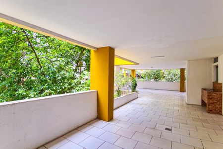 Apartamento à venda com 74m², 1 quarto e 1 vagaÁrea comum