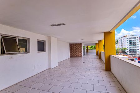 Apartamento à venda com 74m², 1 quarto e 1 vagaÁrea comum