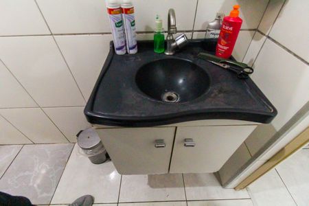 Casa à venda com 125m², 4 quartos e 2 vagasBanheiro 1