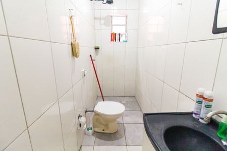 Casa à venda com 125m², 4 quartos e 2 vagasBanheiro 1