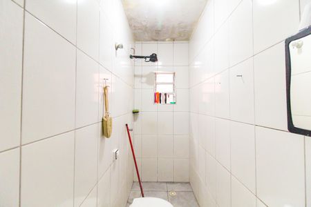 Casa à venda com 125m², 4 quartos e 2 vagasBanheiro 1