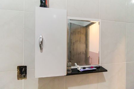 Casa à venda com 125m², 4 quartos e 2 vagasBanheiro 2