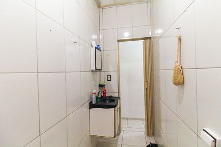 Casa à venda com 125m², 4 quartos e 2 vagasBanheiro 1