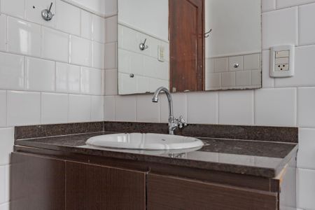 Apartamento para alugar com 78m², 2 quartos e sem vagaBanheiro