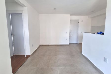 Sala de casa para alugar com 2 quartos, 45m² em Figueira, Duque de Caxias