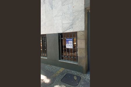 Apartamento à venda com 160m², 3 quartos e 2 vagas Apartamento à venda com 160m², 3 quartos e 2 vagasPlaca