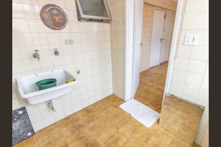 Apartamento à venda com 64m², 2 quartos e 1 vagaÁrea de Serviço