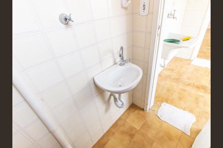 Apartamento à venda com 64m², 2 quartos e 1 vagaBanheiro de serviço