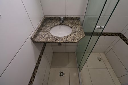 Apartamento à venda com 42m², 2 quartos e 1 vaga Apartamento à venda com 42m², 2 quartos e 1 vagaBanheiro