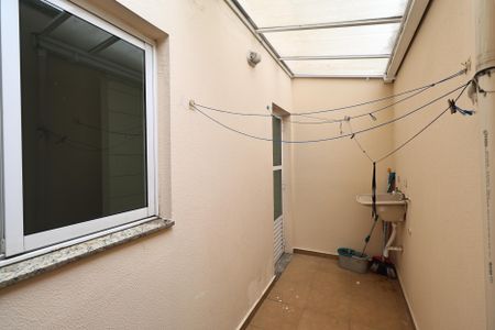 Apartamento à venda com 42m², 2 quartos e 1 vaga Apartamento à venda com 42m², 2 quartos e 1 vagaLavanderia