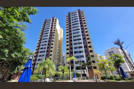 Apartamento à venda com 58m², 2 quartos e 2 vagasFachada