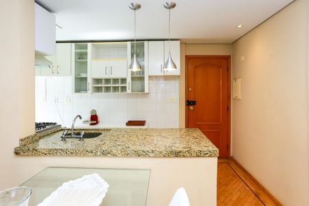 Apartamento à venda com 58m², 2 quartos e 2 vagascozinha