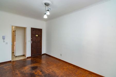 Apartamento para alugar com 75m², 2 quartos e 1 vagaSala