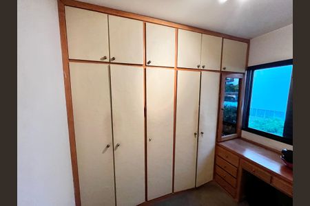 Apartamento à venda com 96m², 3 quartos e 2 vagas Apartamento à venda com 96m², 3 quartos e 2 vagasQuarto 3