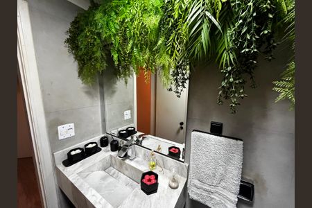 Apartamento à venda com 96m², 3 quartos e 2 vagas Apartamento à venda com 96m², 3 quartos e 2 vagasBanheiro