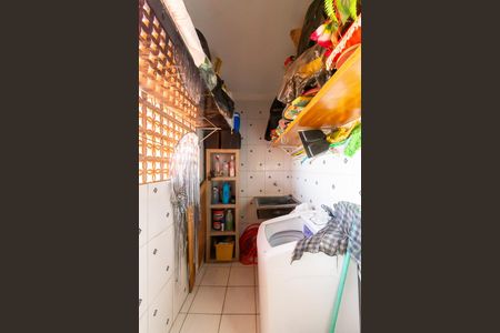 Casa para alugar com 220m², 4 quartos e 1 vaga Casa para alugar com 220m², 4 quartos e 1 vagaÁrea de Serviço