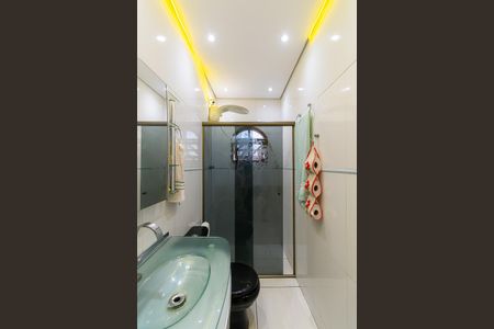 Casa para alugar com 220m², 4 quartos e 1 vaga Casa para alugar com 220m², 4 quartos e 1 vagaBanheiro Social