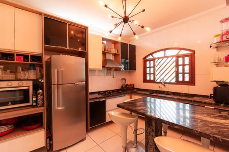 Casa para alugar com 220m², 4 quartos e 1 vaga Casa para alugar com 220m², 4 quartos e 1 vagaCozinha