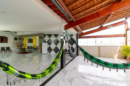 Casa para alugar com 220m², 4 quartos e 1 vaga Casa para alugar com 220m², 4 quartos e 1 vagaÁrea comum