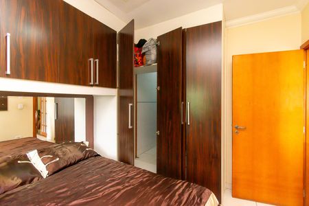 Casa para alugar com 220m², 4 quartos e 1 vaga Casa para alugar com 220m², 4 quartos e 1 vagaSuíte