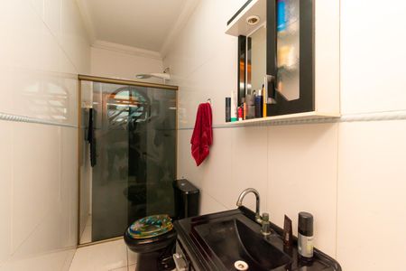 Casa para alugar com 220m², 4 quartos e 1 vaga Casa para alugar com 220m², 4 quartos e 1 vagaBanheiro da Suíte