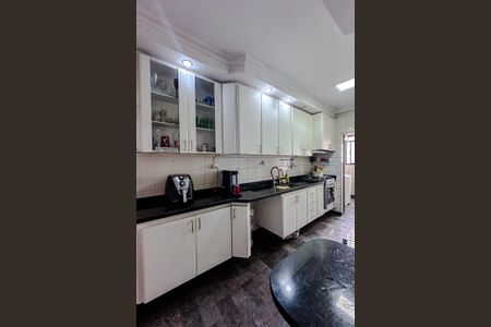 Apartamento à venda com 122m², 4 quartos e 2 vagasCozinha