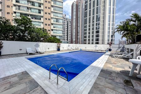 Apartamento à venda com 122m², 4 quartos e 2 vagasÁrea comum - Piscina