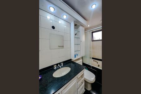 Apartamento à venda com 122m², 4 quartos e 2 vagasBanheiro da Suíte